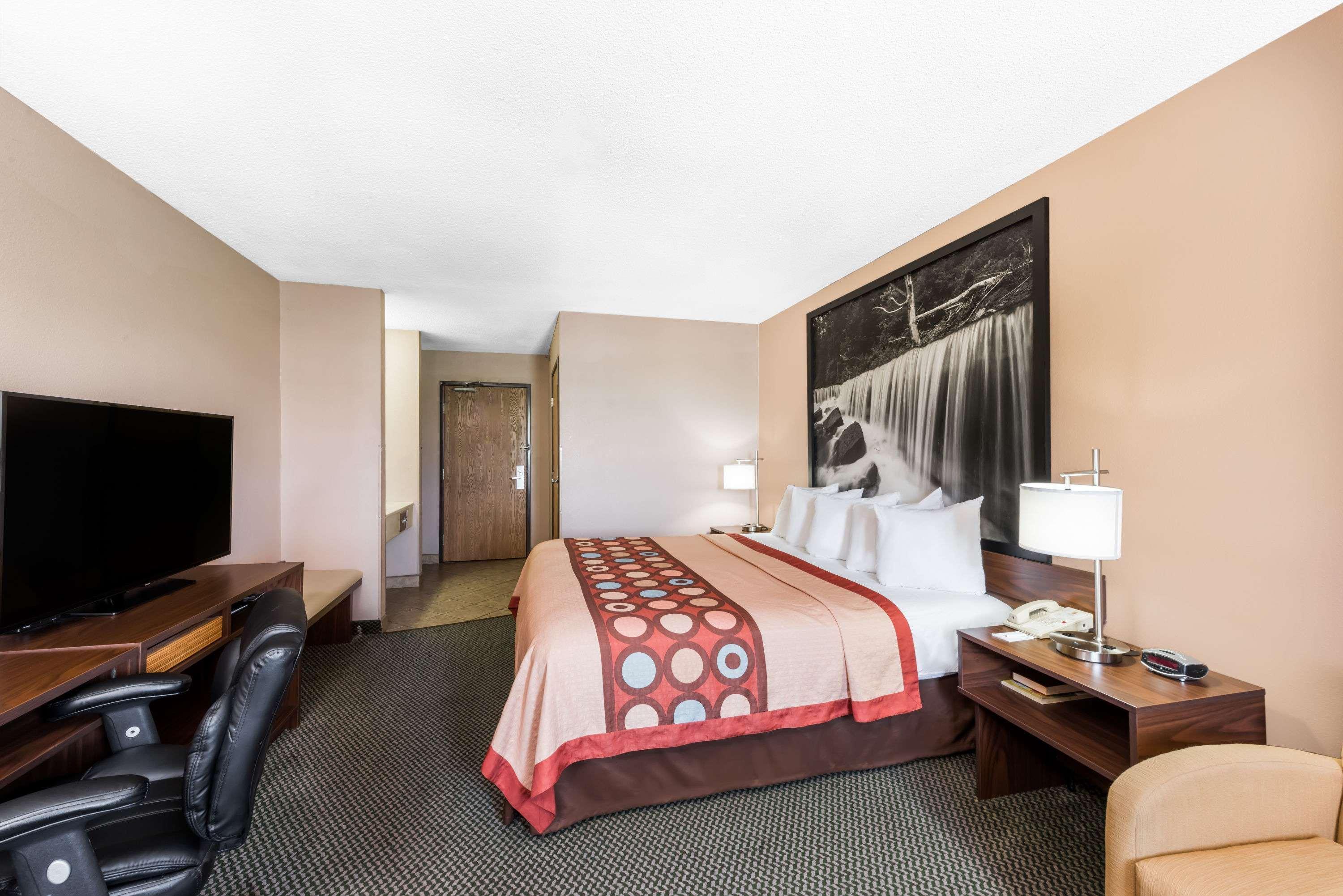 Super 8 By Wyndham Winfield-Quail Ridge Area Hotel Exterior foto